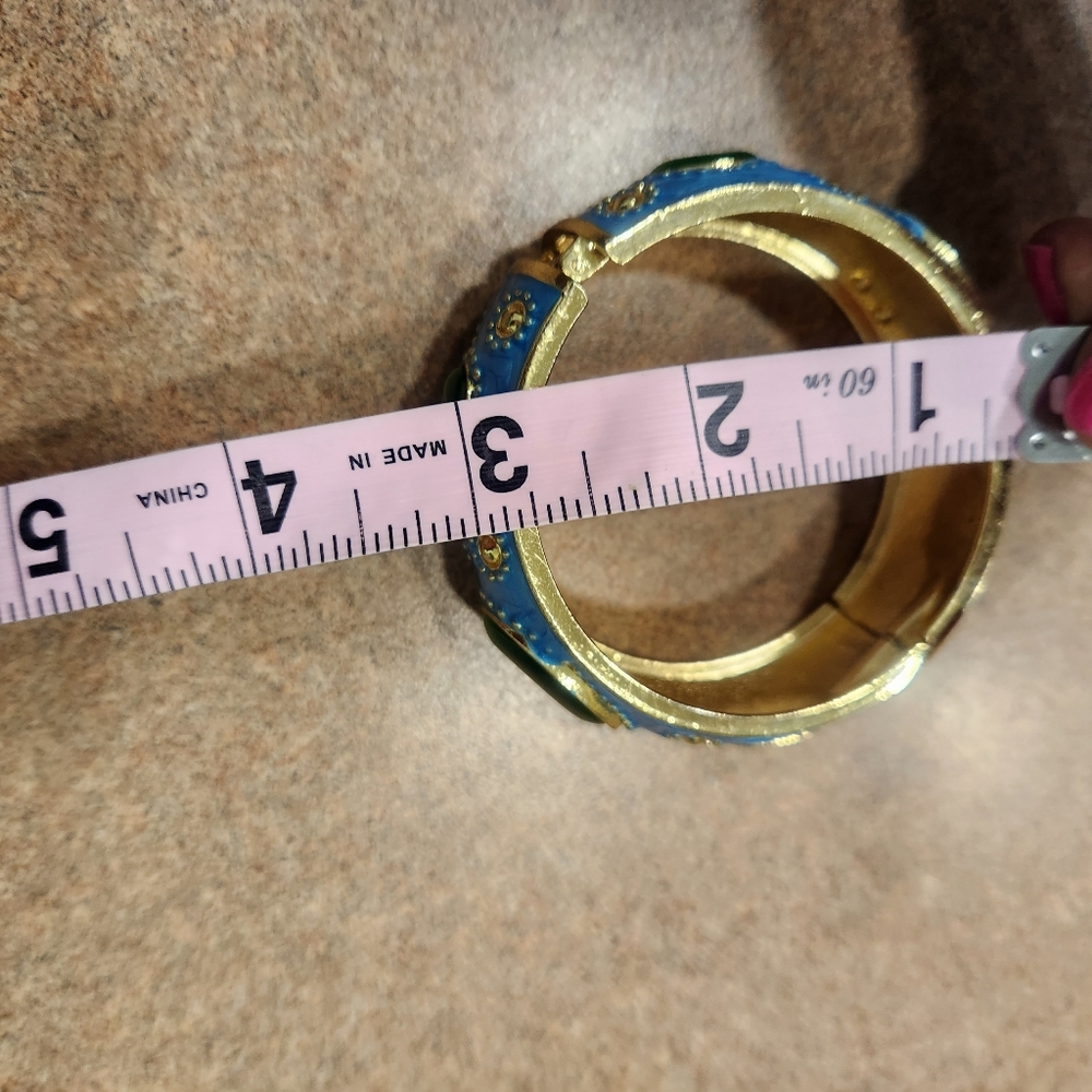 Blue, gold  and lime green bracelet. - Picture 3 of 5